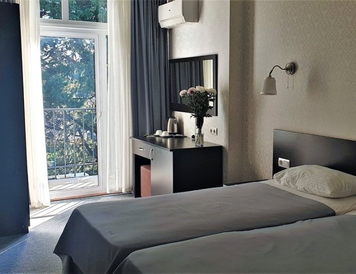 СТАНДАРТНЫЙ 2-МЕСТНЫЙ 1-КОМНАТНЫЙ (С БАЛКОНОМ) - Отель «Жоэквара»